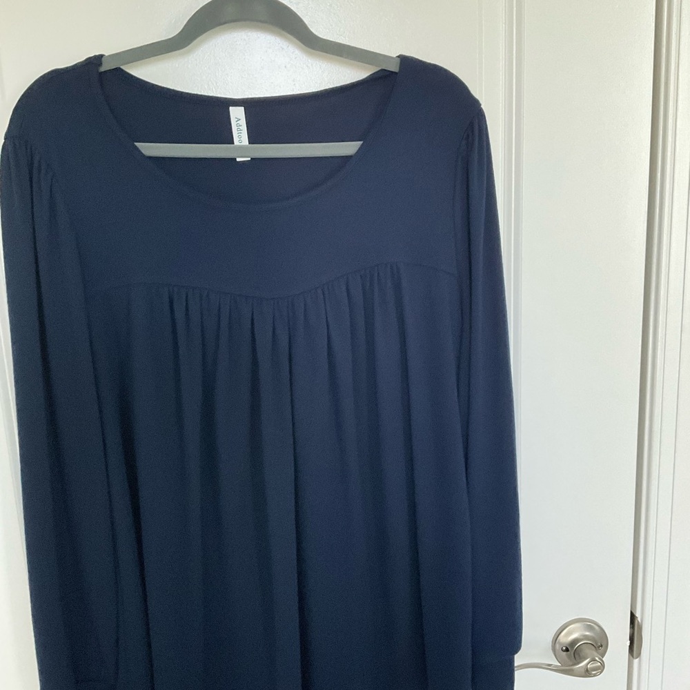 Navy Long Sleeve top XL